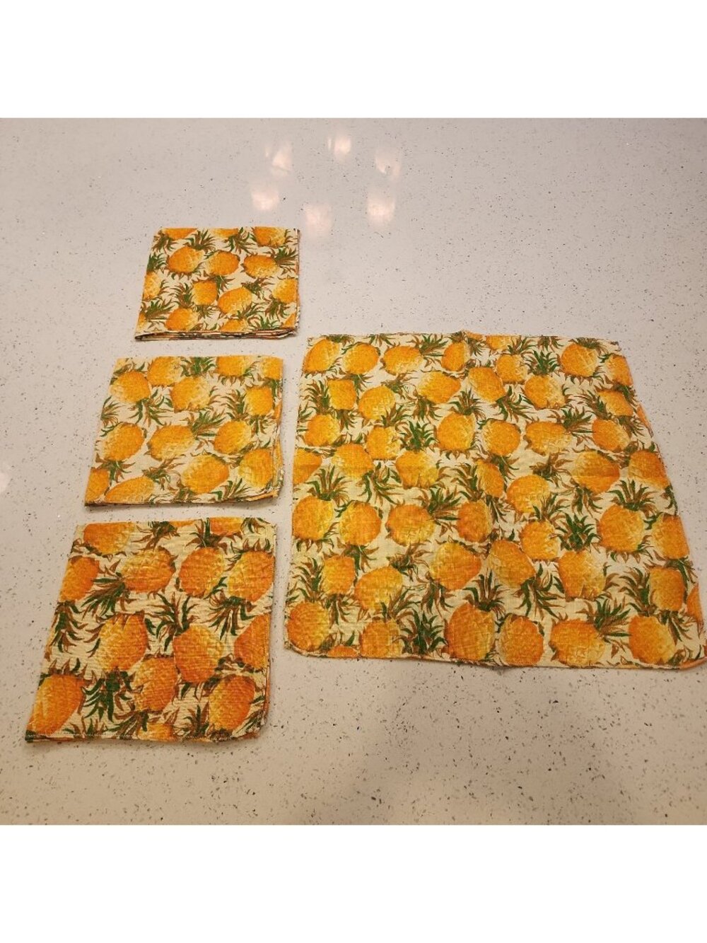 Vintage Mid Century Modern Linen Napkin Set Of 4 Pineapple 16x16" Tropical